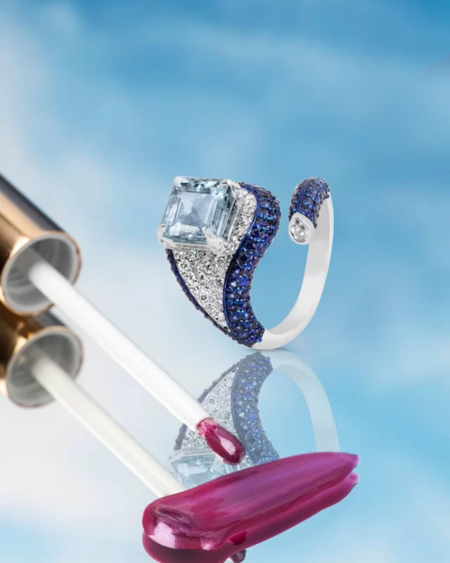 This ring is the upgrade your manicure’s been begging for. Subtle sparkle. Serious impact.

Let your fingers shine at www.baubleberry.com

#BaubleBerry #ManiMatch #RingGoals #LuxuryJewelry #SparkleAndSlay #ModernLuxury #RingStackVibes #YouDeserveItAll #JewelryMood #ChicAndGleam